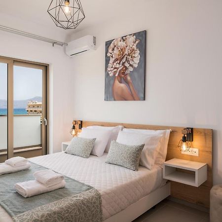 Indigo Blue Seaside Deluxe Apartments Kissamos Bagian luar foto