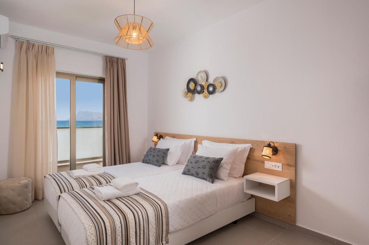 Indigo Blue Seaside Deluxe Apartments Kissamos Bagian luar foto