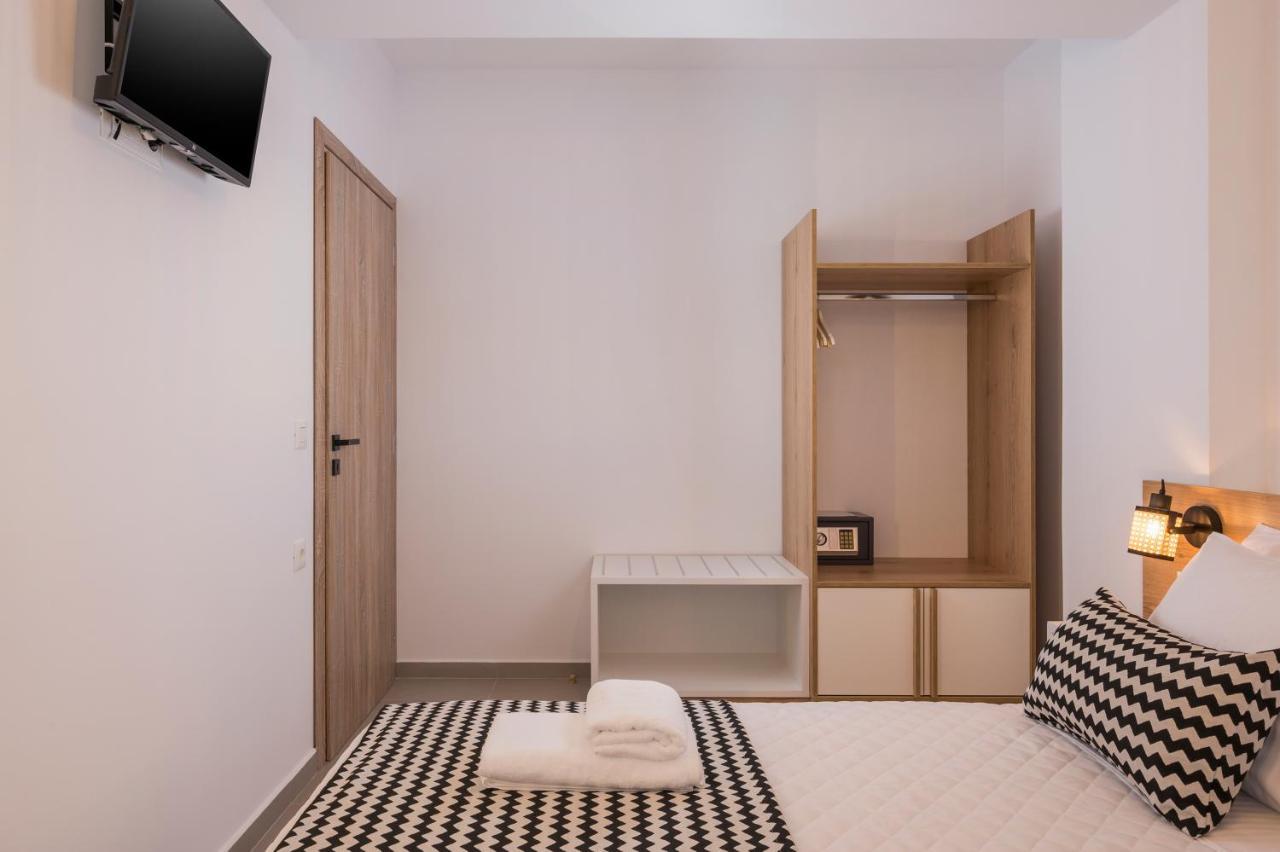 Indigo Blue Seaside Deluxe Apartments Kissamos Bagian luar foto