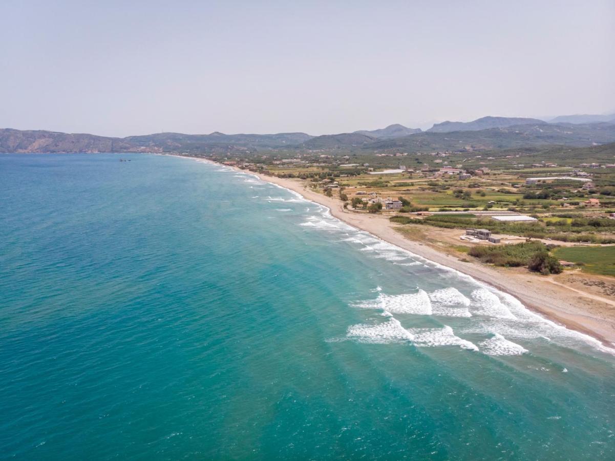 Indigo Blue Seaside Deluxe Apartments Kissamos Bagian luar foto